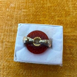 R2451 Silpada Sterling Silver REGAL size 7.